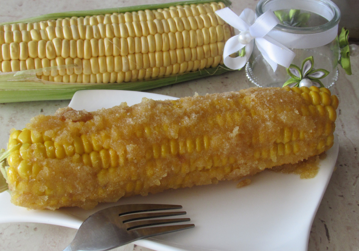 Kukurydza z masłem i bułką tartą foto