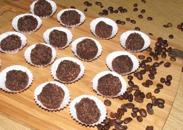 Fotografia przedstawiająca Kuleczki czekoladowe Hit