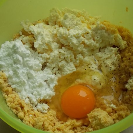 Krok 1 - Kuleczki z ciecierzycy w sosie pomidorowym ze szpinakiem foto