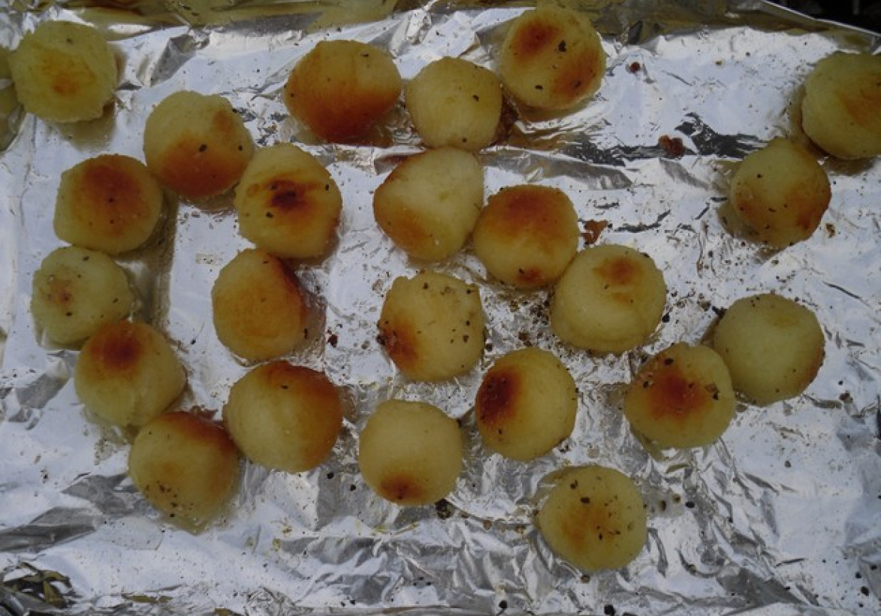 Kuleczki ziemniaczane z grilla foto