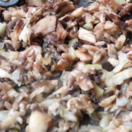 Krok 1 - Kuleczki ziemniaczane z pieczarkami foto