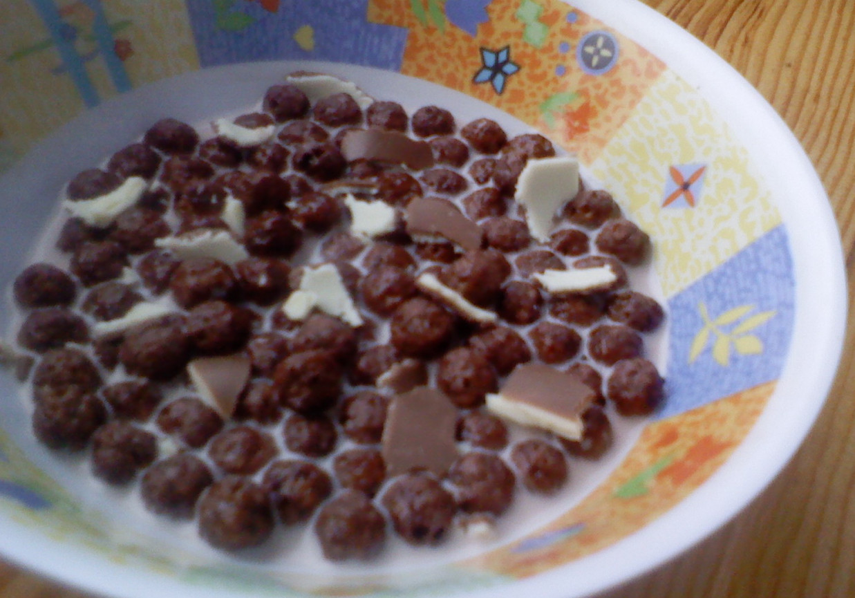Kulki czekoladowe z mlekiem foto