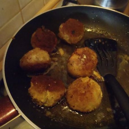 Krok 2 - Kulki mięsne w pikantnym sosie foto