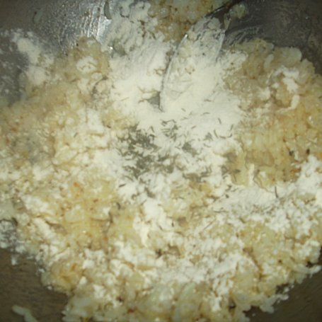 Krok 2 - Kulki ryżowe z serem Favita foto