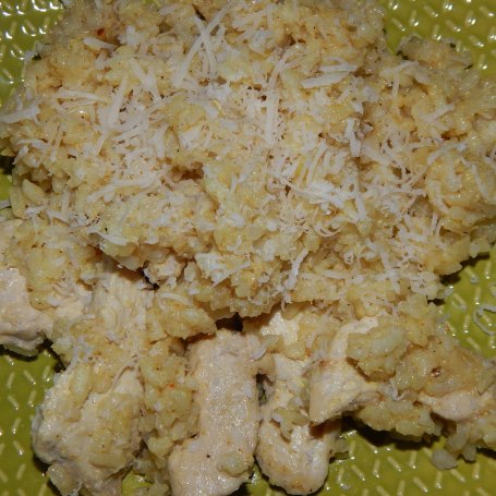 Krok 5 - Kurczak curry z ryżem i serem grana padano foto