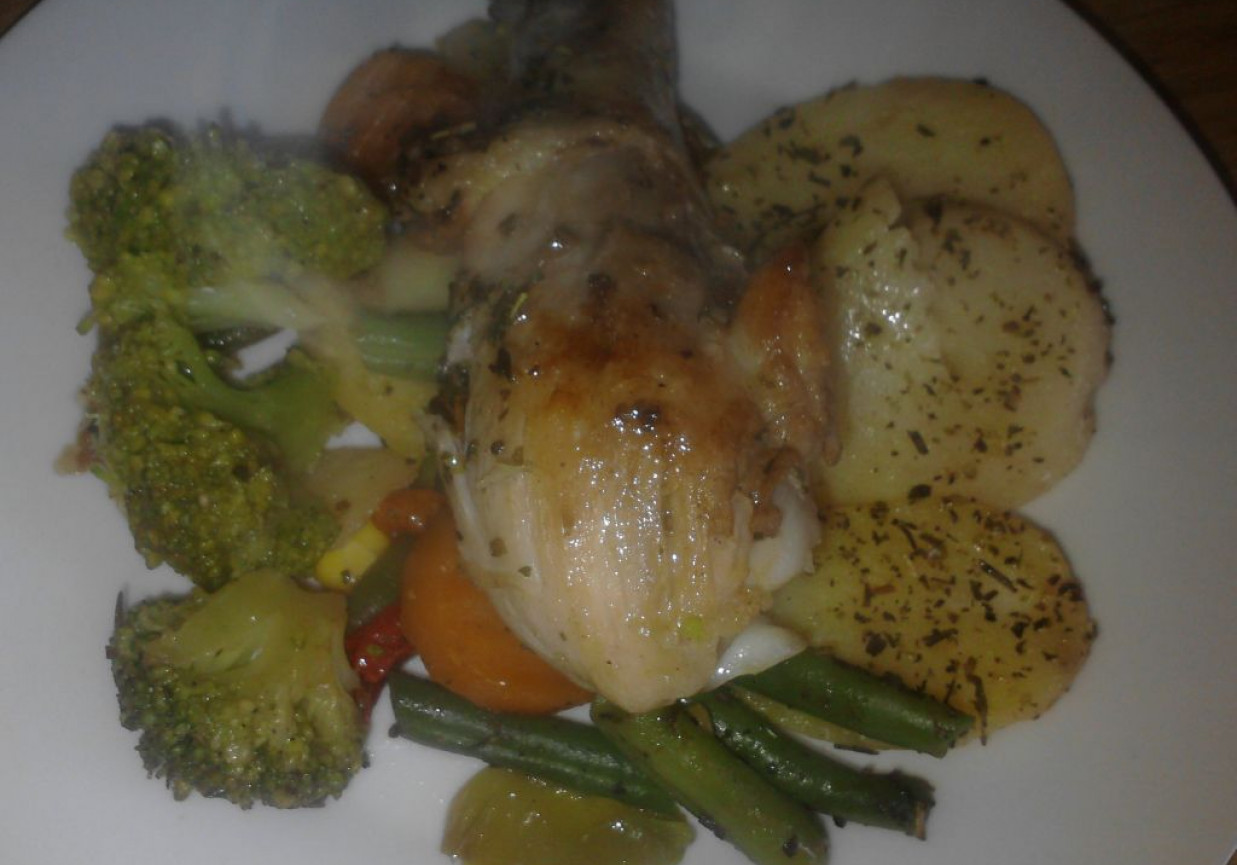 Kurczak duszony z warzywami foto