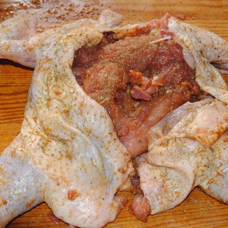 Krok 3 - Kurczak faszerowany wołowiną foto