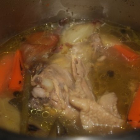 Krok 5 - Kurczak gotowany z sosem serowym foto