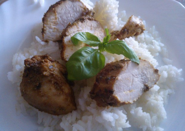 Fotografia przedstawiająca Kurczak na ryżu.