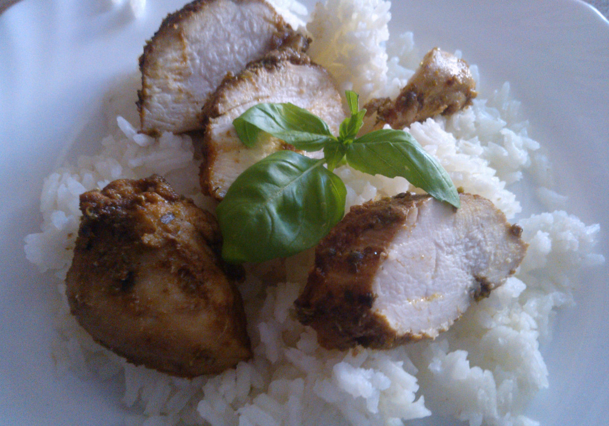 Kurczak na ryżu. foto
