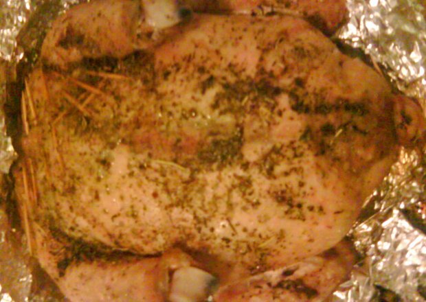 Fotografia przedstawiająca Kurczak pieczony faszerowany - bez kosci