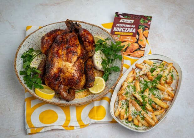 Fotografia przedstawiająca Kurczak pieczony w całości