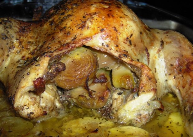 Fotografia przedstawiająca Kurczak pieczony z brukselką i porami