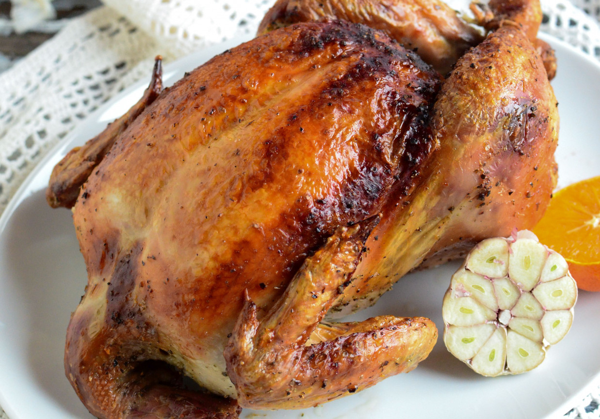 Kurczak pieczony z mandarynkami, czosnkiem i majerankiem foto