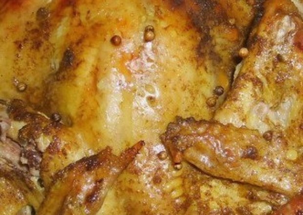 Fotografia przedstawiająca kurczak pieczony z miodem