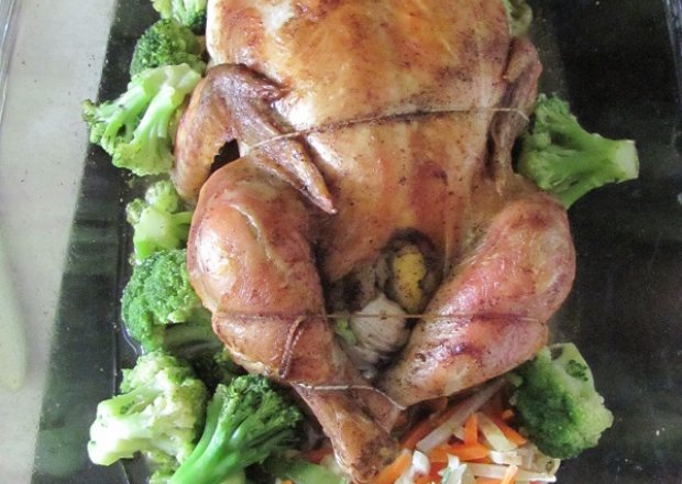 Fotografia przedstawiająca Kurczak pieczony z tymiankiem.