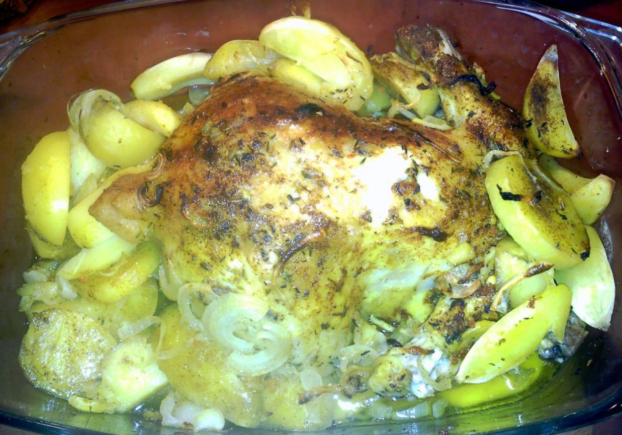 Kurczak pieczony z ziemniaczkami z rozmarynem foto