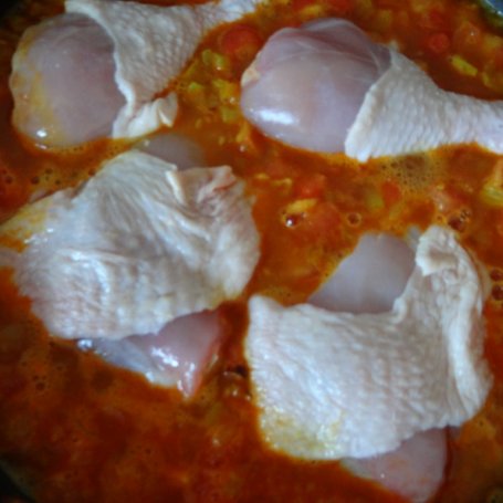 Krok 5 - Kurczak po indyjsku z curry i kardamonem foto