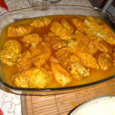 Krok 5 - Kurczak w curry z anannasem foto