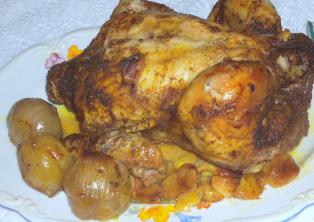 Fotografia przedstawiająca kurczak w indyjskiej nucie garam masala...