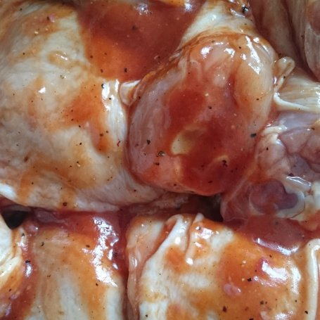 Krok 4 - Kurczak w marynacie miodowo-ketchupowej z czosnkiem foto