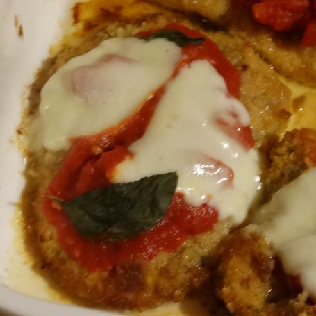 Krok 5 - Kurczak w serowej panierce z pomidorami i mozzarellą foto