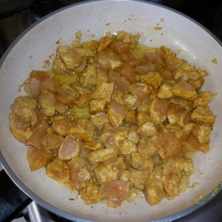 Krok 2 - kurczak w sosie curry foto