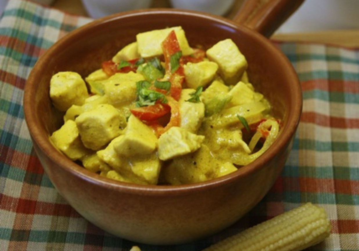 Kurczak w sosie curry foto