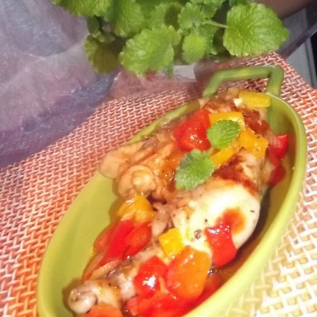 Krok 11 - Kurczak w sosie  keczupowo miodowym z warzywami foto