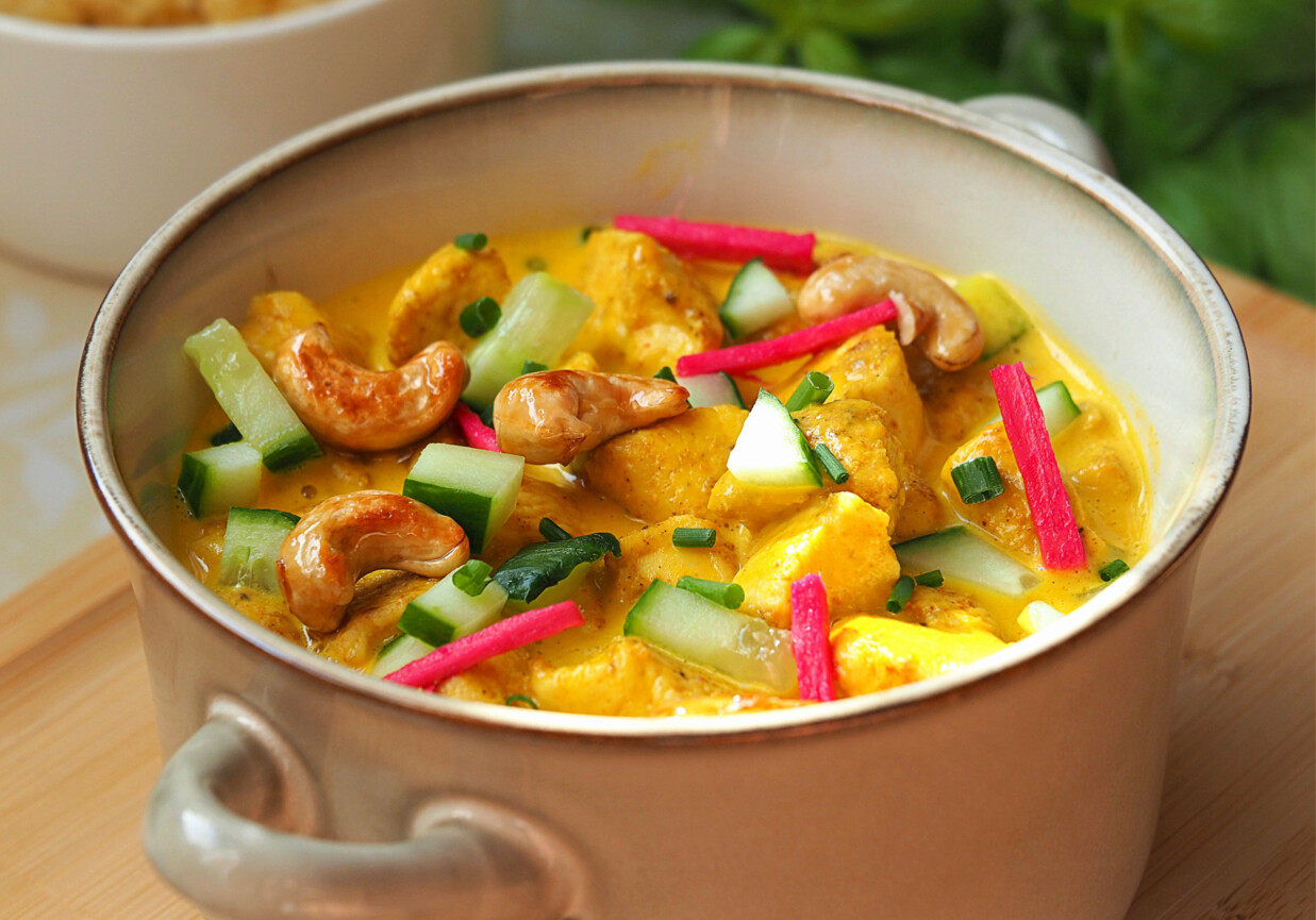 Kurczak w sosie mango foto