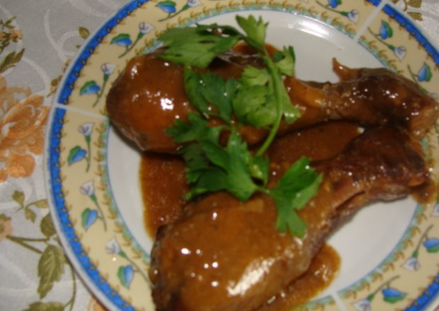 Fotografia przedstawiająca kurczak w sosie sojowym