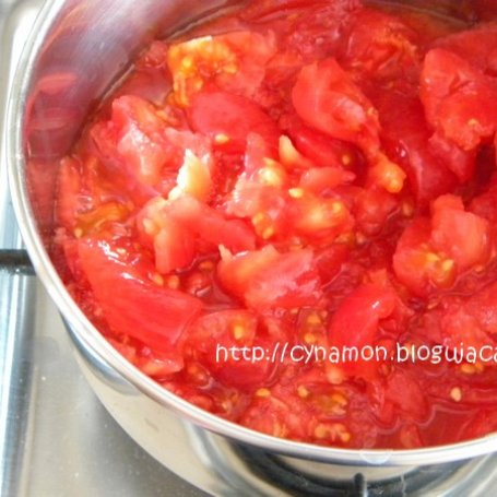 Krok 1 - Kurczak w sosie wybitnie pomidorowym foto