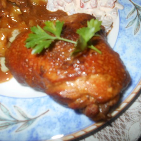 Krok 8 - Kurczak z boczkiem, cebulą i sosem teriyaki foto