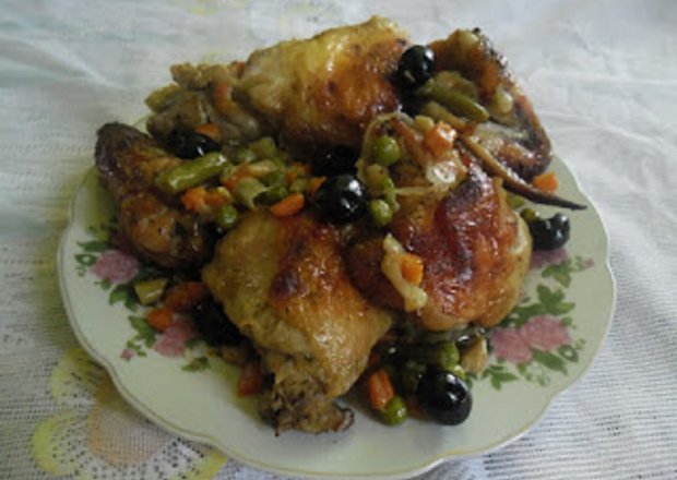 Fotografia przedstawiająca Kurczak z oliwkami