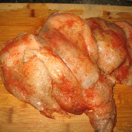 Krok 1 - Kurczak z porem i czosnkiem w pomidorach foto