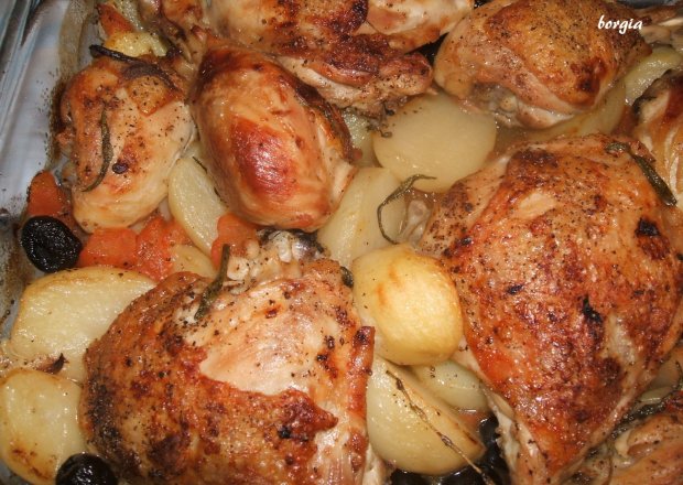 Fotografia przedstawiająca Kurczak zapiekany na sposób śródziemnomorski