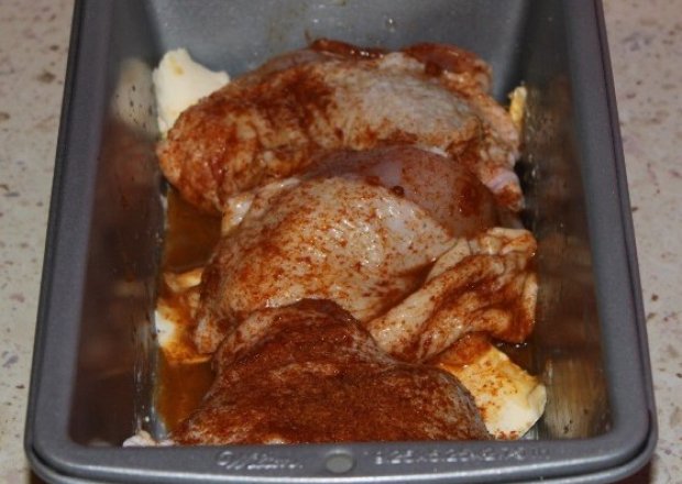 Fotografia przedstawiająca Kurczak zapiekany w formie prostokatnej