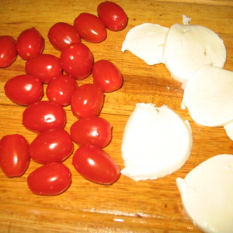 Krok 3 - Kurczak zapiekany z pomidorkami i mozzarellą foto
