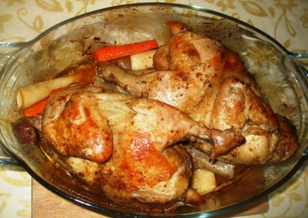 Fotografia przedstawiająca Kurczaki pieczone