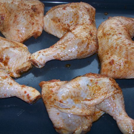 Krok 2 - Kurczę pieczone z pieczarkami, czyli bardzo apetyczny duet :) foto
