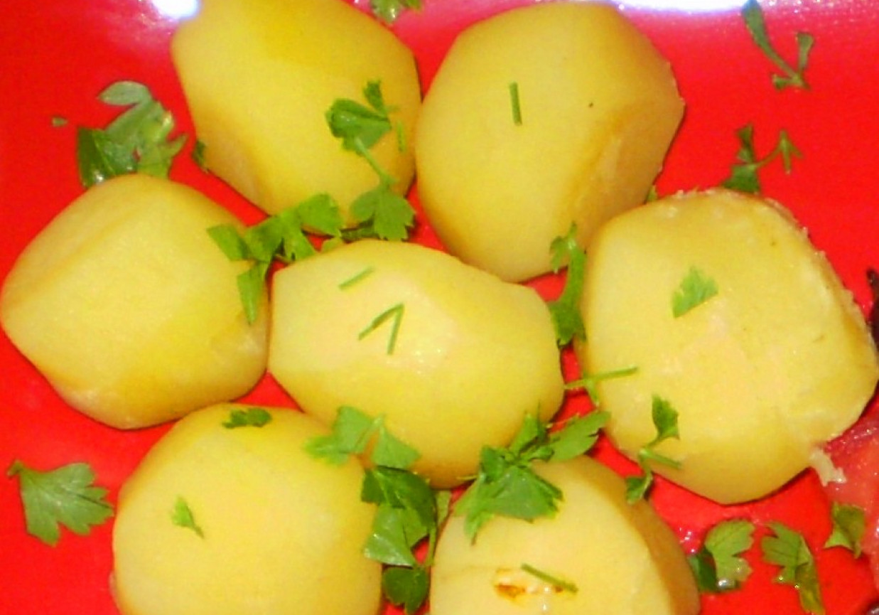 Kurkumowe ziemniaki : foto