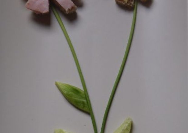 Fotografia przedstawiająca Kwiatki kanapkowe