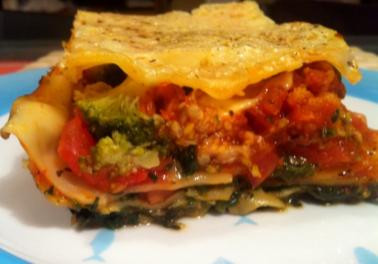 Lasagna z warzywami i boczkiem foto