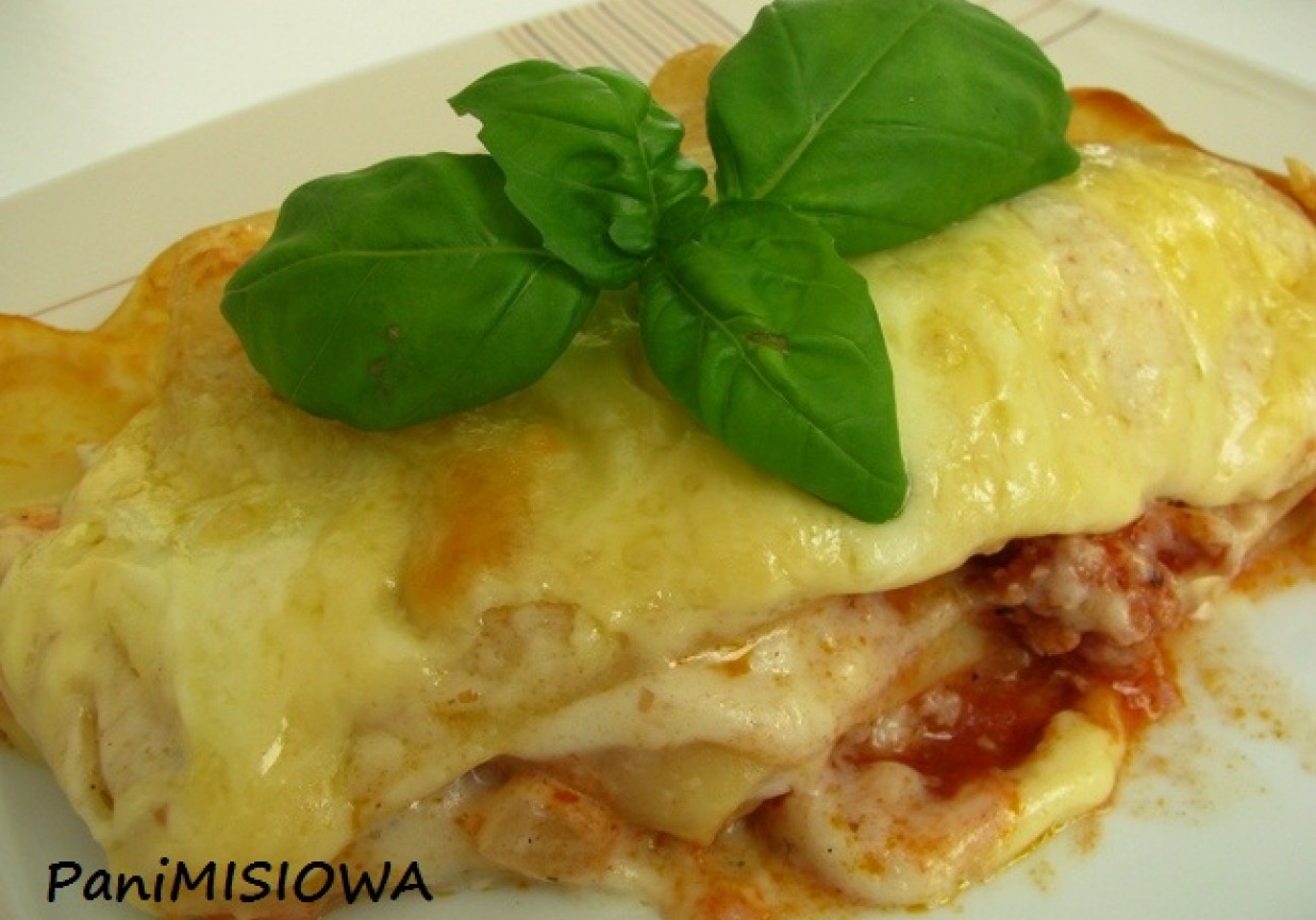 Lasagne al forno, czyli lasagne z piekarnika z sosem bolognese i beszamelem foto