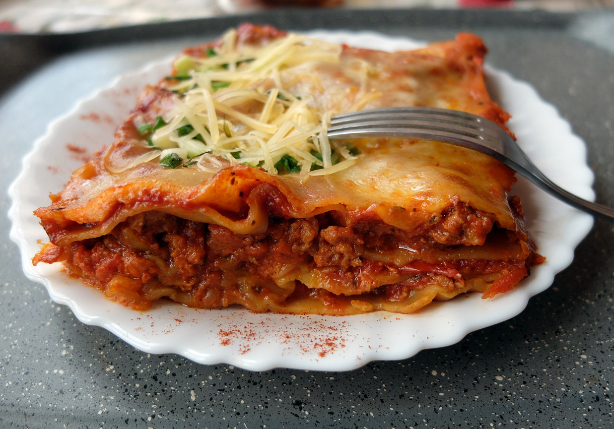 Lasagne bolognese (wersja prawie klasyczna) foto