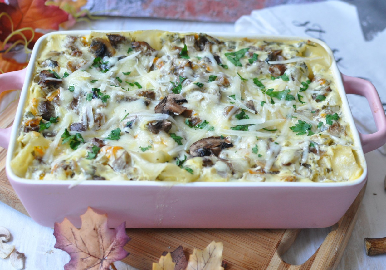 Lasagne z grzybami leśnymi foto