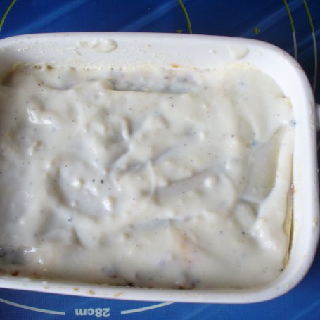 Krok 10 - Lasagne z grzybami w sosie pomidorowym foto