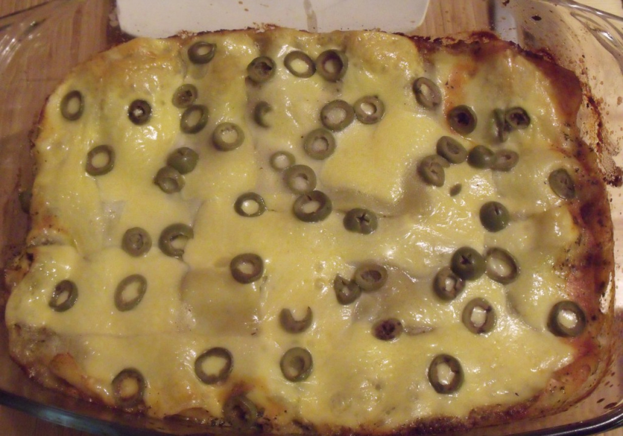 Lasagne z oliwkami foto