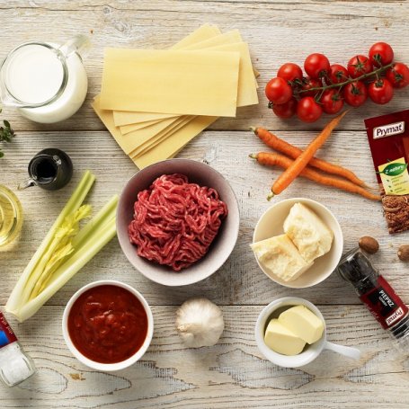 Krok 1 - Lasagne z sezonową sałatą z oliwą z oliwek foto