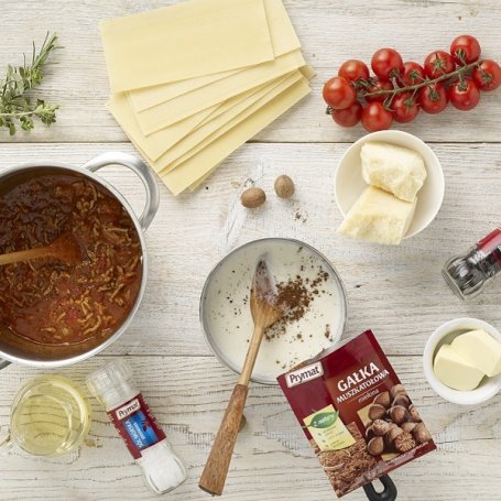 Krok 3 - Lasagne z sezonową sałatą z oliwą z oliwek foto
